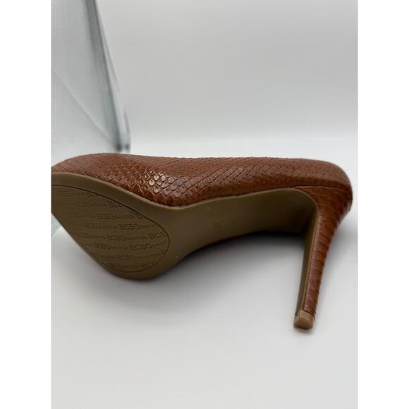 BCBGeneration Penni Camel Brown Close Point Snakeskin 4/5" Heels Shoes Size 7.5M - Picture 6 of 9
